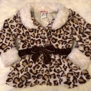 ⚜️ (5 for $15) - Leopard Faux Fur Dress Coat